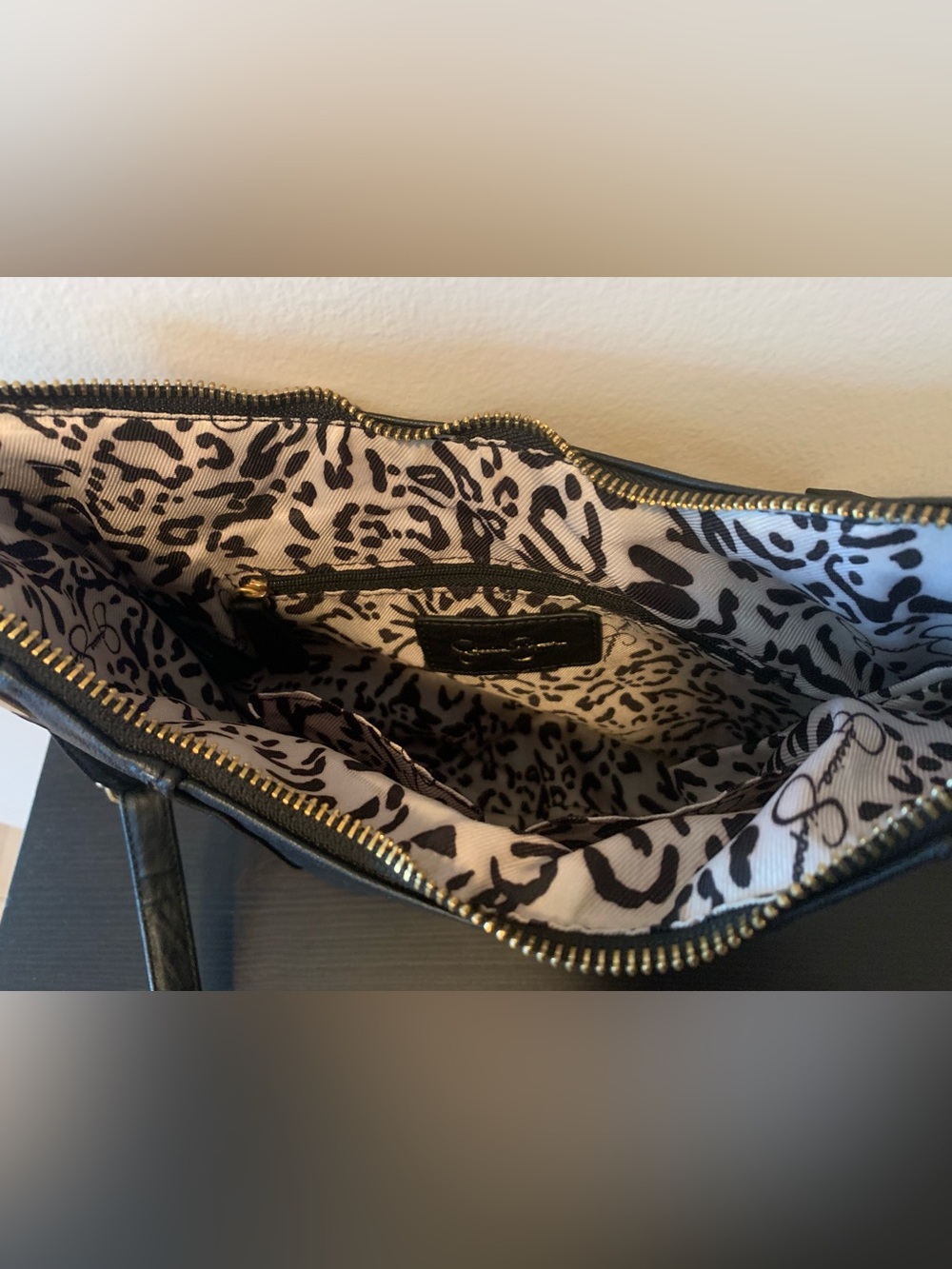 Jessica Simpson Black Crossbody Bag - Picture 3 of 3